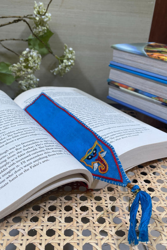 Bookish Jumbo (Bookmark)