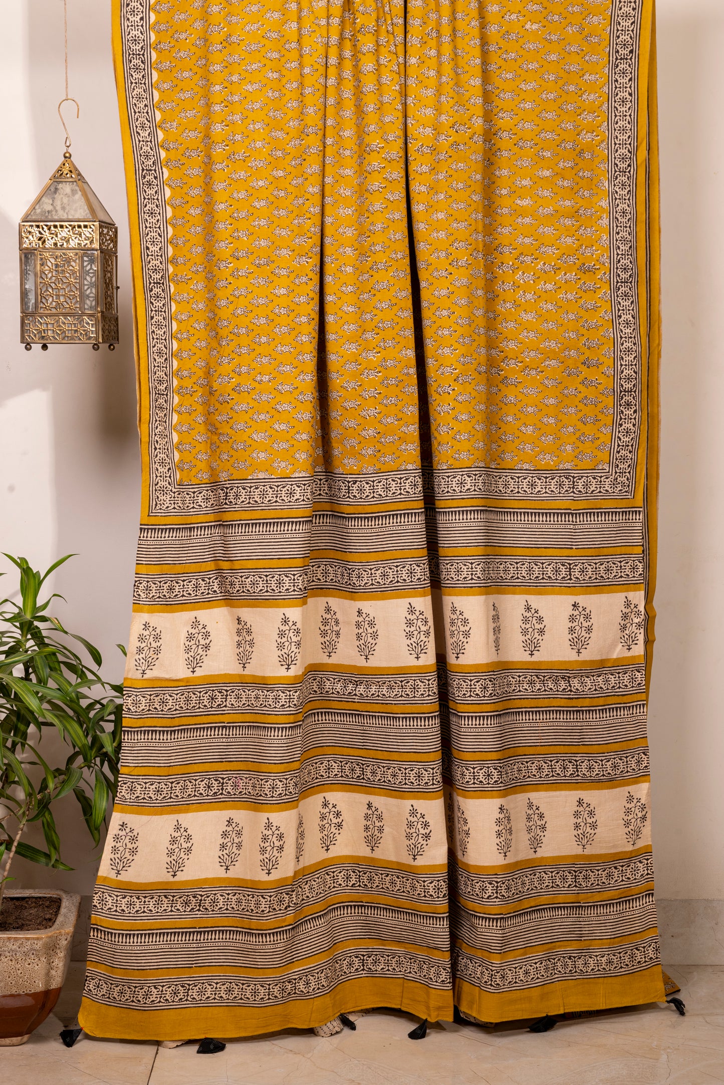 YELLOW-OFF WHITE MOTIF BLOCK PRINT COTTON SARI